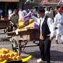 lebendiges Treiben auf dem Marktplatz